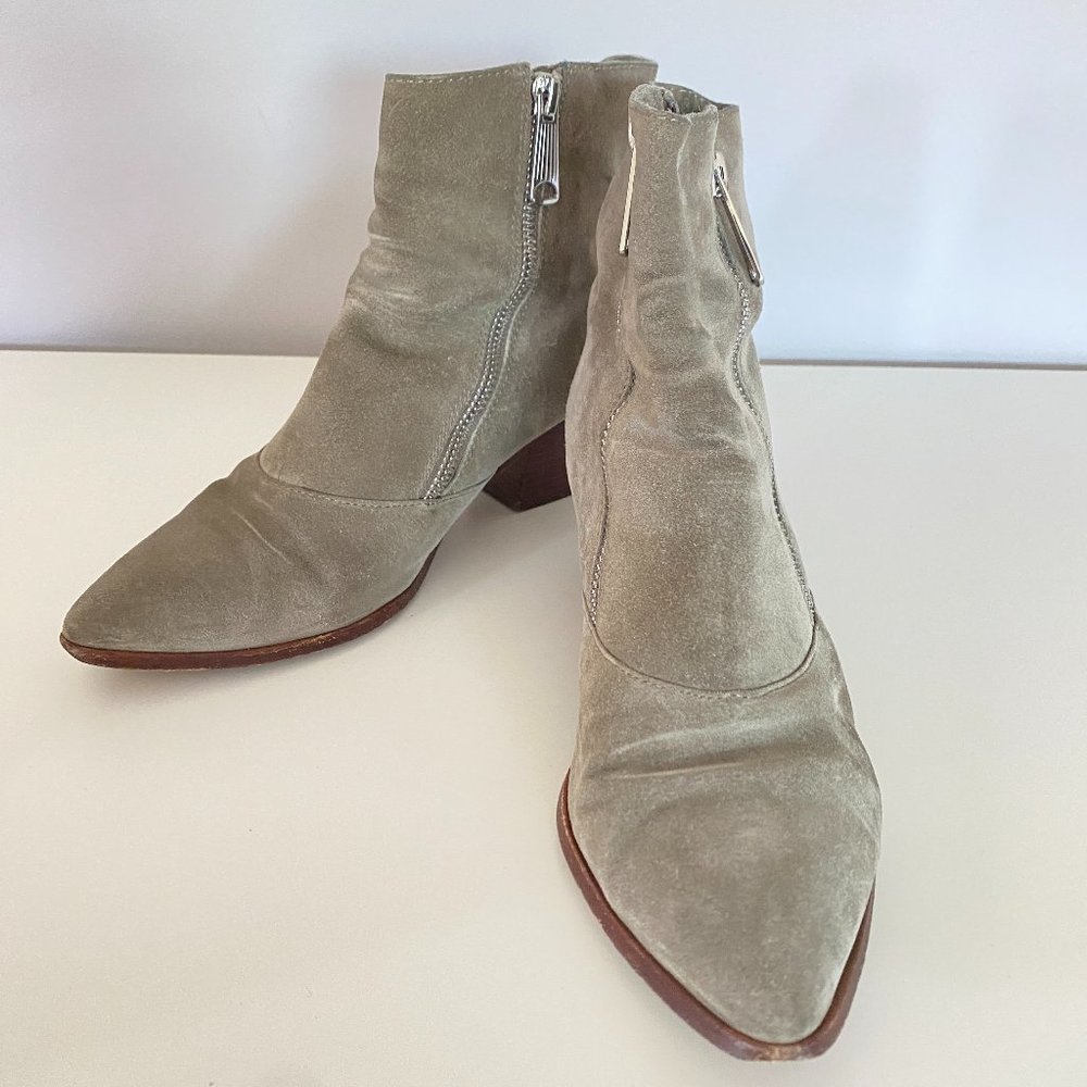 Vince Camuto Ankle Boots Sage Green Suede Silver Zips Size 6.5